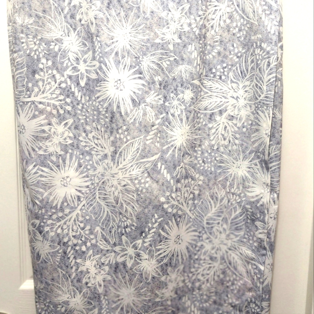 Rip Skirt Hawaii Skirt Length 4 Size XL Silver/White Print